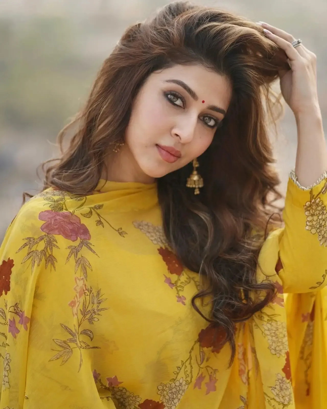 HINDI TV ACTRESS SONARIKA BHADORIA LONG HAIR IN YELLOW DRESS